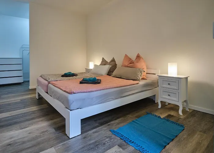 Charmante 1 Im Herzen Von * Μάινινγκεν